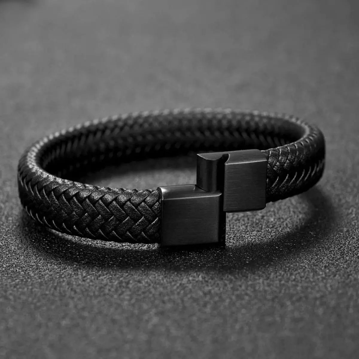 Stylish Leather Men's Bangle
