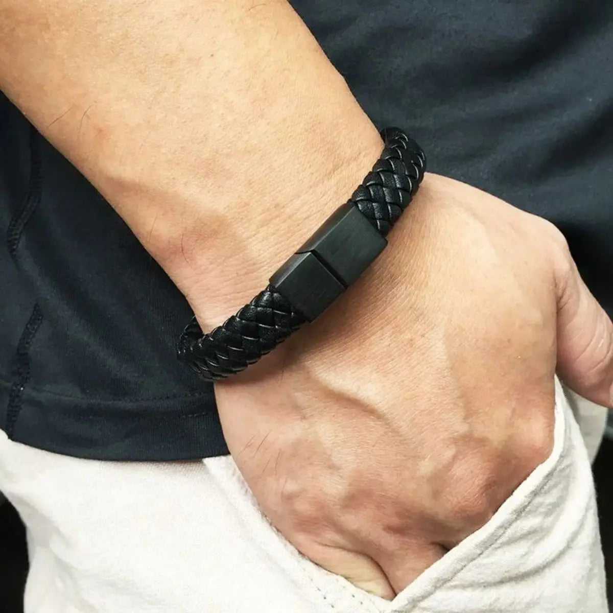Stylish Leather Men's Bangle